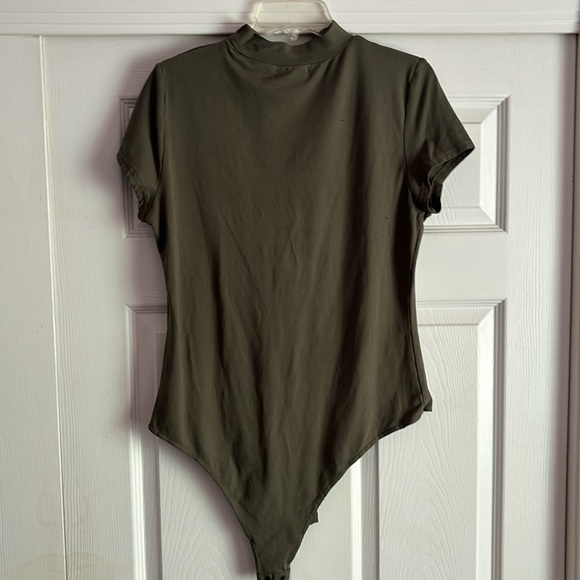 Olive Green Say What? Bodysuit Size XL - Picture 4 of 4